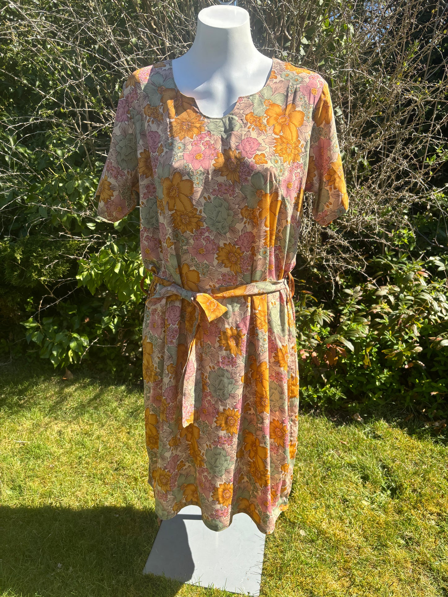 Flowery Short Sleeved Tunic Dress