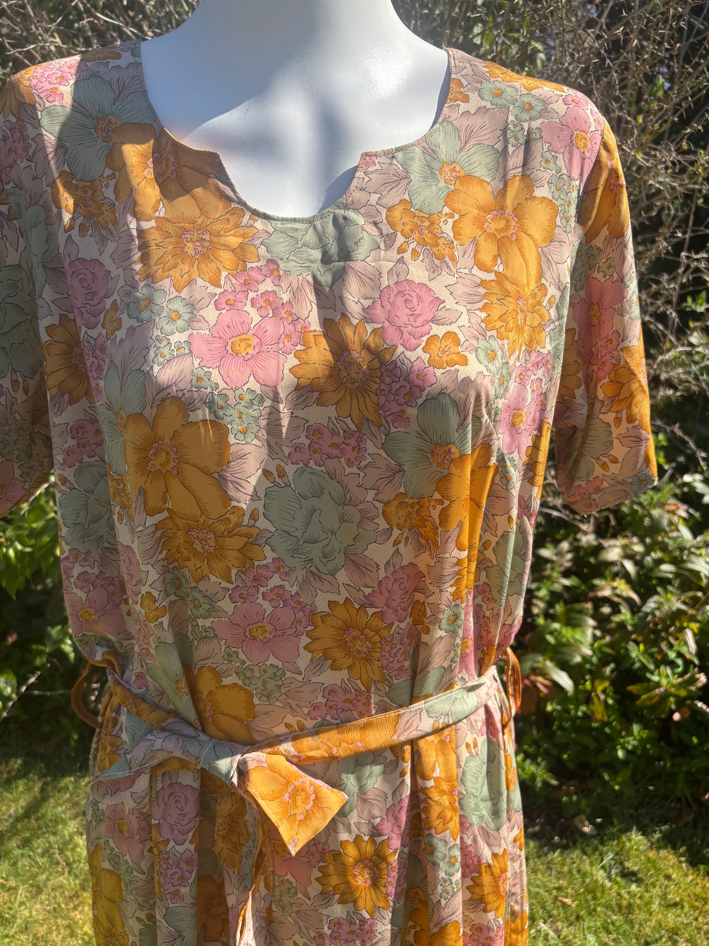 Flowery Short Sleeved Tunic Dress