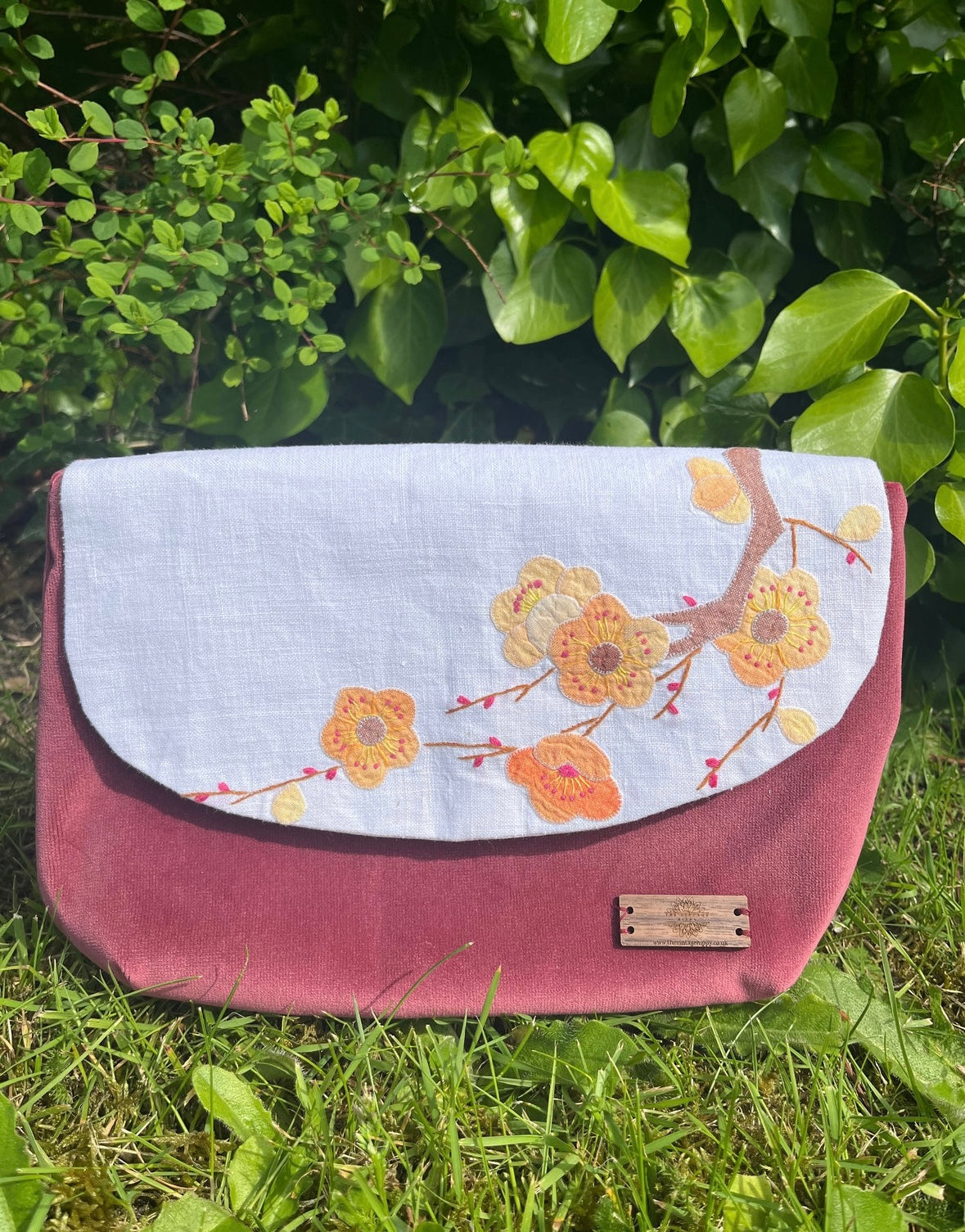 Embroidery Napkin Clutches
