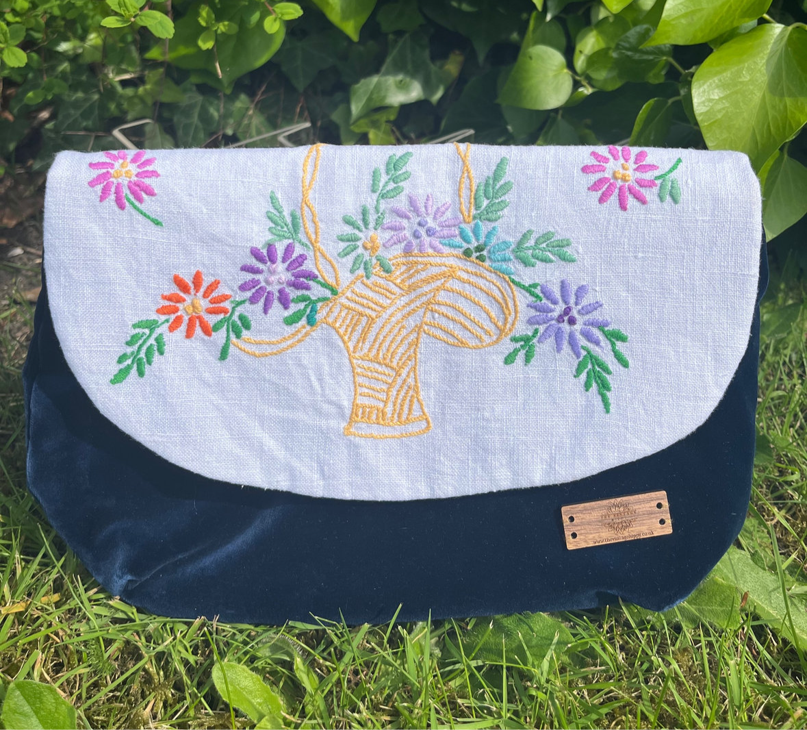 Embroidery Floral Napkin Clutches