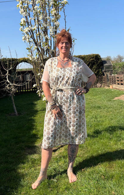 Cream Short Sleeved Tunic Dress