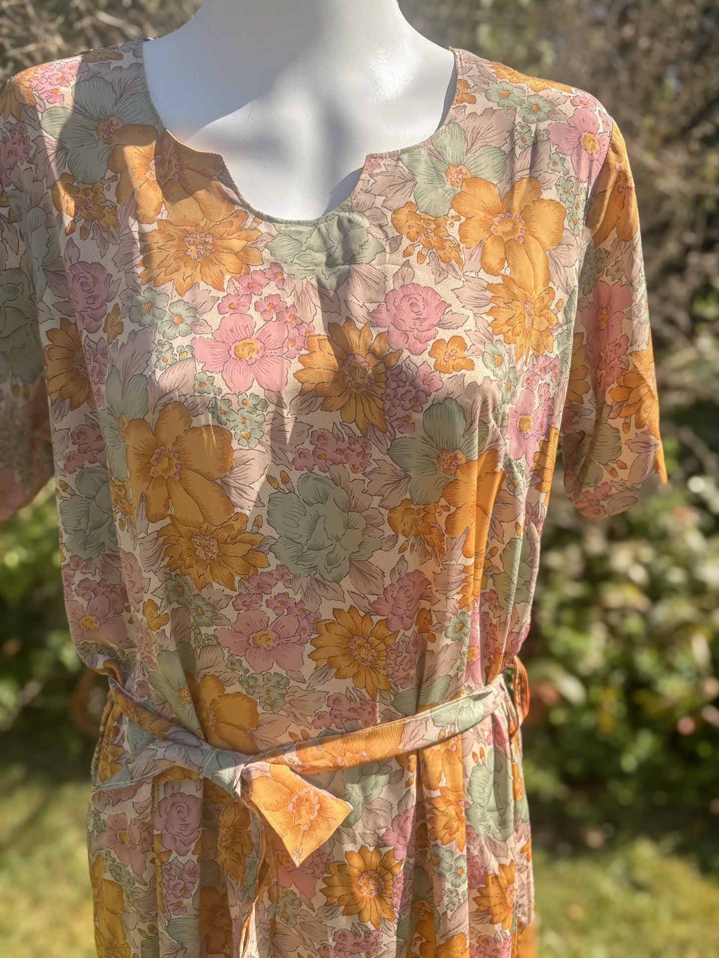 Flowery Short Sleeved Tunic Dress