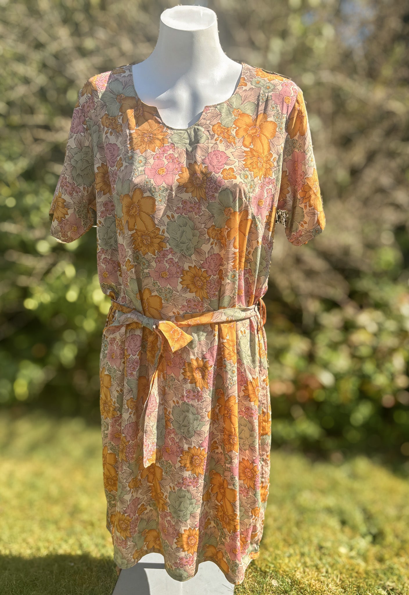Flowery Short Sleeved Tunic Dress