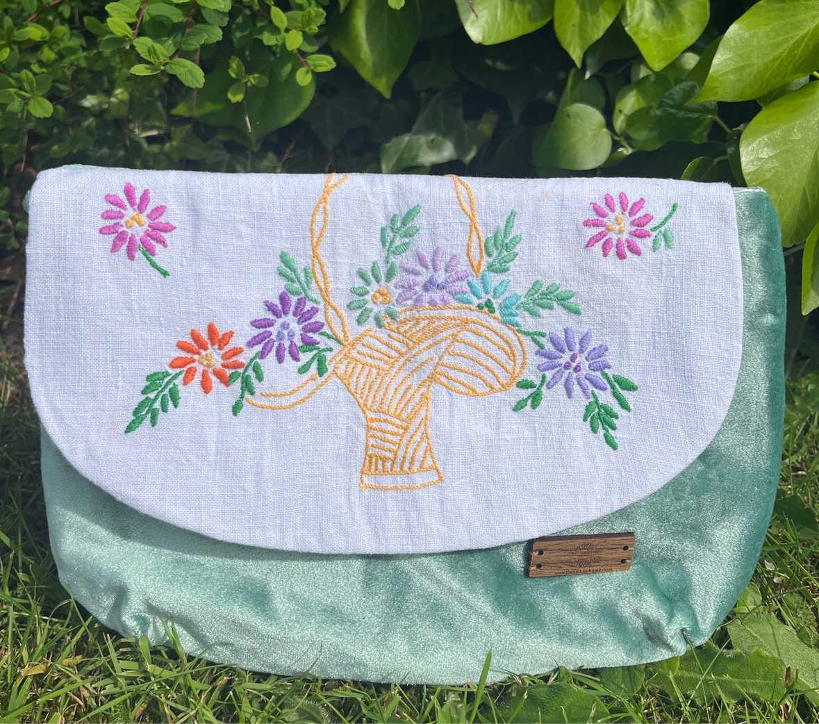 Embroidery Floral Napkin Clutches