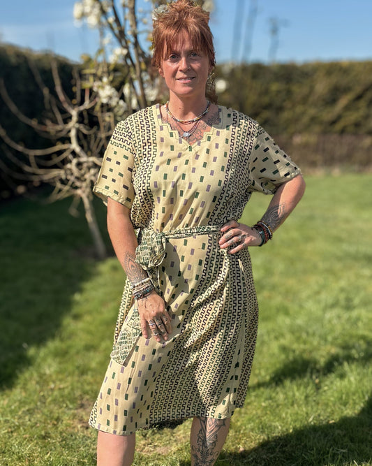 Cream & Green Short Sleeved Tunic Dress